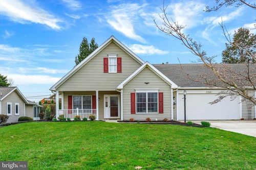 2324 Aronimink Cir, FAYETTEVILLE, PA, 17222 | Card Image