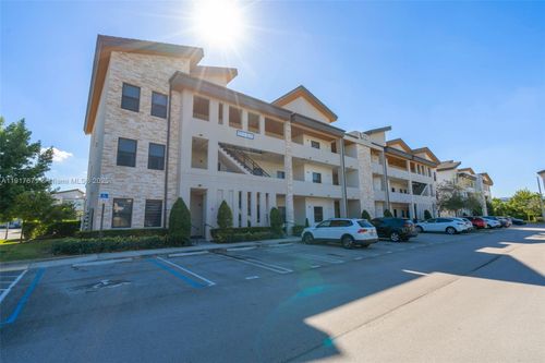 apt-24-7915 Nw 104th Ave, Doral, FL, 33178-4473 | Card Image