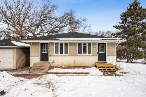195 Iris St, Mahtomedi, MN, 55115-1758 | Card Image