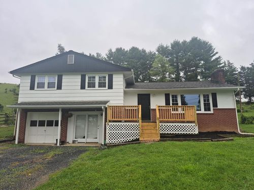 9433 Legend Dr, Glade Spring, VA, 24340-5625 | Card Image