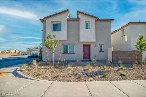 6832 Sunflower Fields St, North Las Vegas, NV, 89086-1740 | Card Image