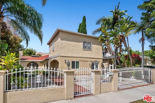 2151 Glendon Ave, Los Angeles, CA, 90025-6325 | Card Image