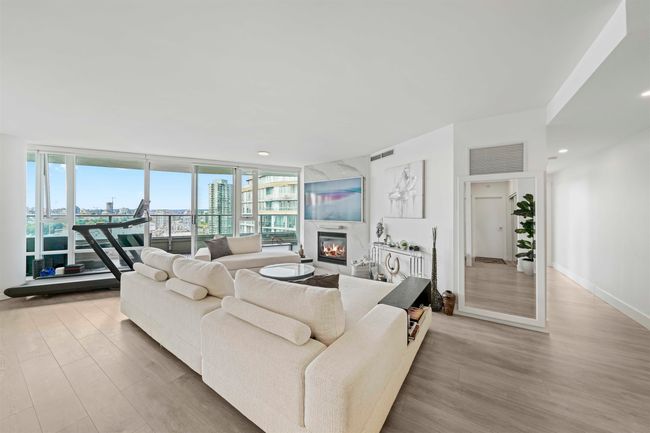 2603 - 8 Smithe Mews, Condo with 2 bedrooms, 2 bathrooms and 2 parking in Vancouver BC | Image 10