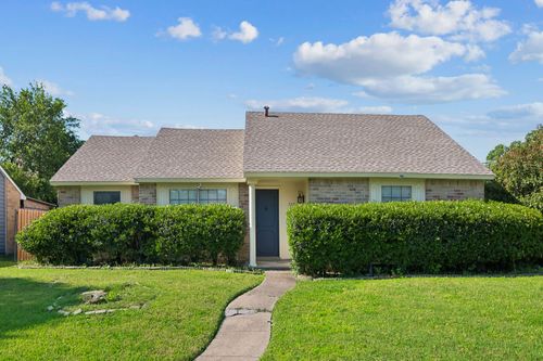 720 Lena Ct, Garland, TX, 75040-4617 | Card Image