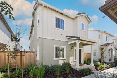 5264 Molino Cir, House other with 3 bedrooms, 2 bathrooms and null parking in Roseville CA | Image 1