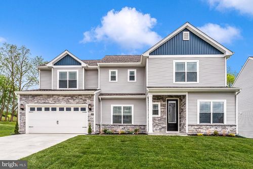 512 Abigail Ave, WAYNESBORO, PA, 17268-7902 | Card Image