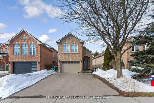 50 Sunny Glen Cres, Brampton, ON, L7A2C6 | Card Image