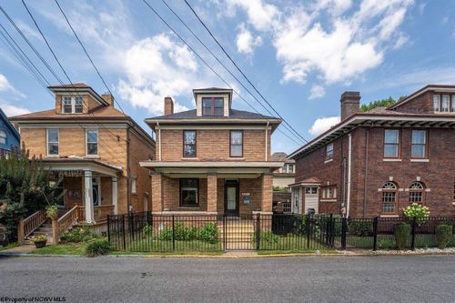 227 Hagans St, Morgantown, WV, 26501-7513 | Card Image