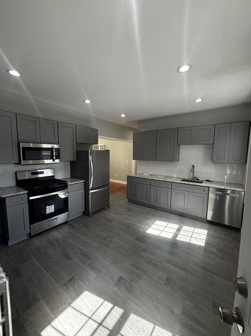 3-33 Wolcott St, Boston, MA, 02121-3726 | Card Image