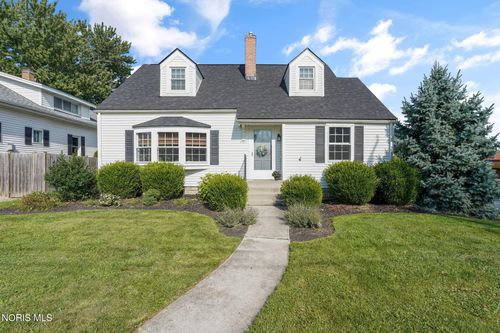 2429 S Main St, Findlay, OH, 45840-1100 | Card Image