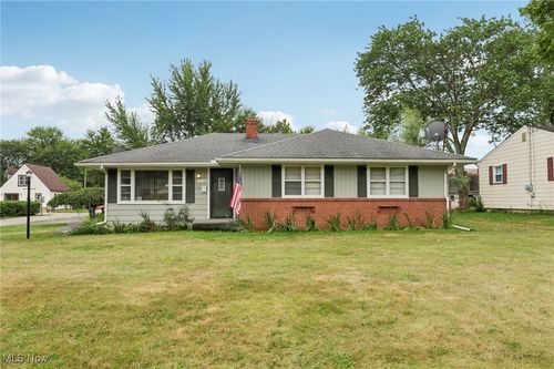 885 Afton Ave, Youngstown, OH, 44512-2404 | Card Image