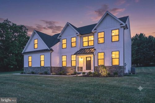 209 Old State Rd, ROYERSFORD, PA, 19468-3116 | Card Image