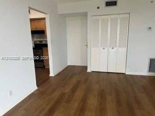 501-901 Hillcrest Dr, Hollywood, FL, 33021-7859 | Card Image