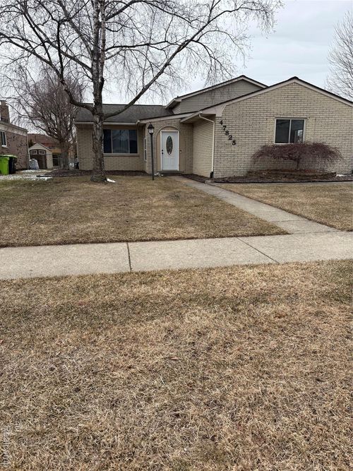 47825 N Chrys Road W, Macomb Township, MI, 48044 | Card Image