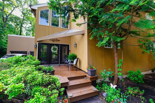 12 Fischer Rd, Linwood, NJ, 08221-1338 | Card Image