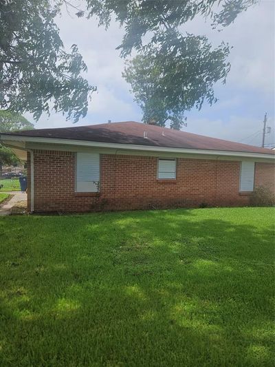 7002 Woodrow Street, House other with 3 bedrooms, 1 bathrooms and null parking in Texas City TX | Image 3