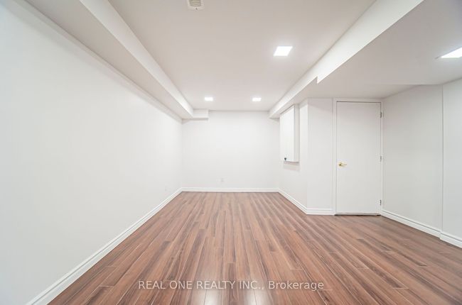 23 Rizal Ave, House attached with 4 bedrooms, 3 bathrooms and 2 parking in Markham ON | Image 33