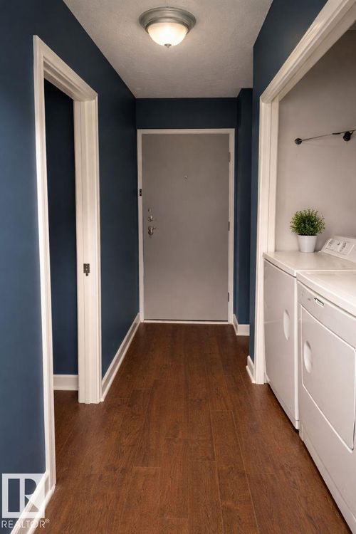 3819 76 St Nw, Edmonton, AB, T6K2P9 | Card Image