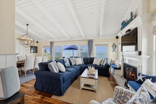90 Soundview Dr, Montauk, NY, 11954-5110 | Card Image