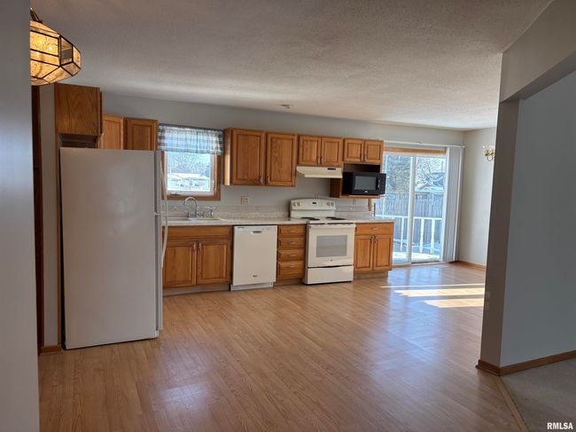 626 3 Rd Ave, House other with 3 bedrooms, 3 bathrooms and null parking in De Witt IA | Image 8