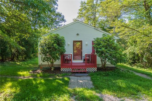196 William Henry Rd, Scituate, RI, 02857-2037 | Card Image