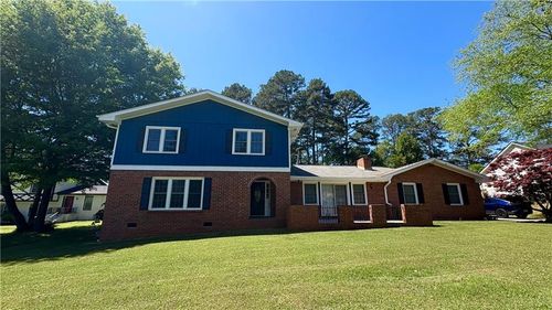 2421 Fieldstone Dr Se, Conyers, GA, 30013-1943 | Card Image
