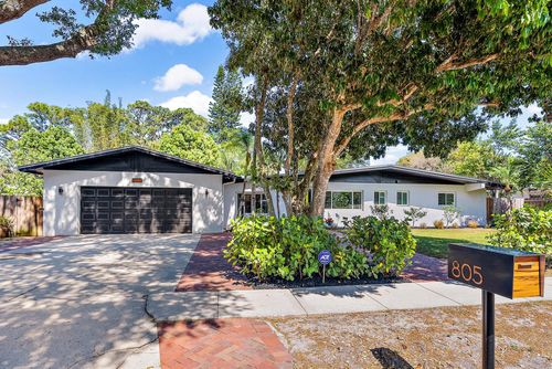 805 Se Madison Ave, Stuart, FL, 34996-3262 | Card Image