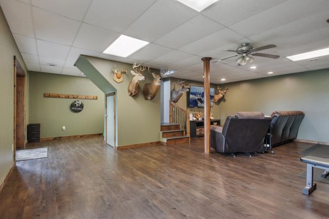 Family Room | Image 25