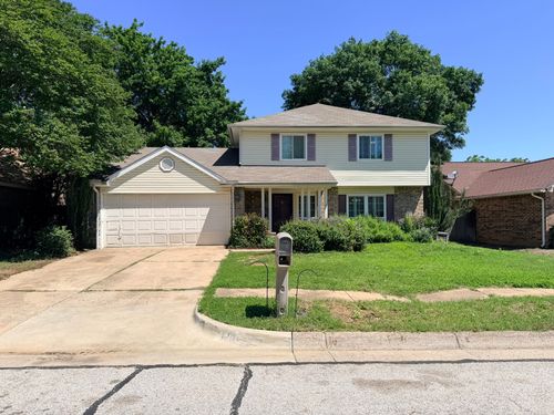 6801 Greenspring Dr, Arlington, TX, 76016-5139 | Card Image