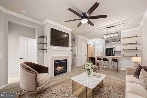 unit-329-9480 Virginia Center Blvd, VIENNA, VA, 22181-4812 | Card Image