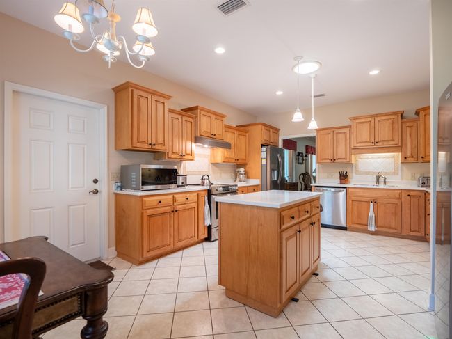 10262 Wildwood Cir, House other with 3 bedrooms, 2 bathrooms and null parking in Live Oak FL | Image 14