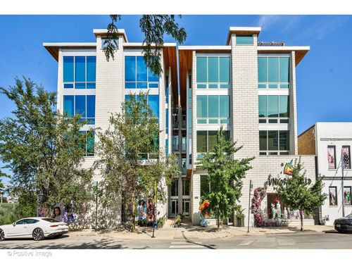 2s-925 N Larrabee St, Chicago, IL, 60610-2418 | Card Image
