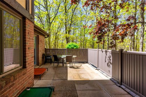 193 Skyline Dr, Coram, NY, 11727-3637 | Card Image