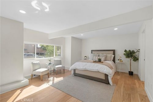 14519 Dyer St, Sylmar, CA, 91342-5115 | Card Image