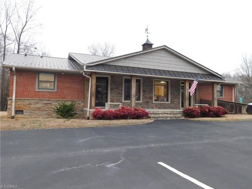 4217 Meadowbrook View Road, Thomasville, NC, 27360 | Card Image