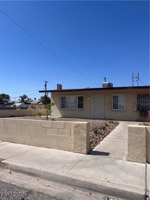 1a-1600 E Nelson Ave, North Las Vegas, NV, 89030-1875 | Card Image