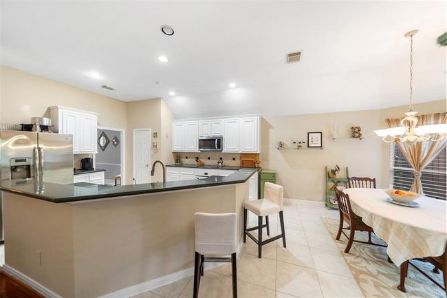 7410 Fall Creek Bnd, House other with 4 bedrooms, 2 bathrooms and 2 parking in Humble TX | Image 22