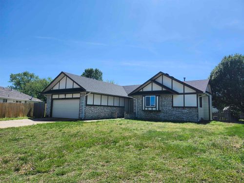 9039 E Skinner St, Wichita, KS, 67207-5540 | Card Image