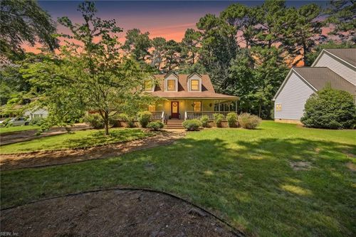 7743 Waters Edge Ln, Gloucester Point, VA, 23062-2232 | Card Image
