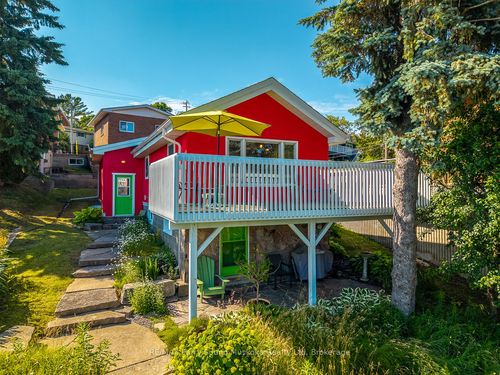 34 Bay St, Parry Sound, ON, P2A1S5 | Card Image