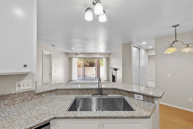 UNIT-127 - 7127 Camino Degrazia, Condo with 2 bedrooms, 2 bathrooms and 3 parking in San Diego CA | Image 9