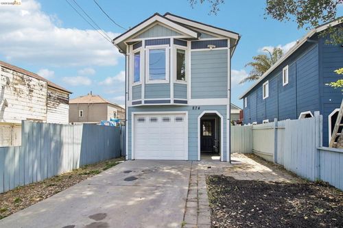 874 Pine St, Oakland, CA, 94607-1150 | Card Image