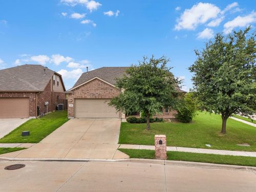 2400 Canyon Wren Lane, Fort Worth, TX, 76244 | Card Image