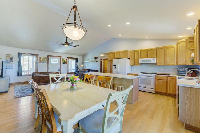 10-web-or-mls-10 Dining Room - Kitchen.jpg | Image 10