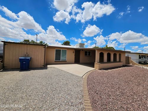 4642 E 26th St, Tucson, AZ, 85711-5725 | Card Image
