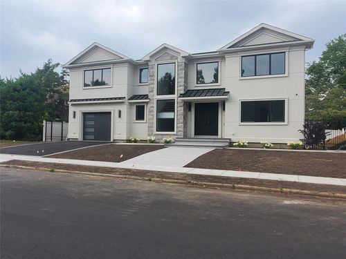 65 Page Ln, Westbury, NY, 11590-6237 | Card Image