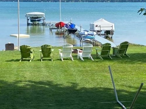 7614 Ingleston Dr, Beulah, MI, 49617-9788 | Card Image