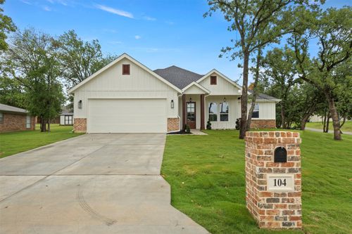 104 Jim Walters Drive, Runaway Bay, TX, 76426 | Card Image
