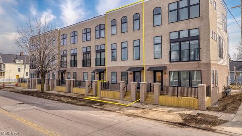 4709 Bridge Ave, Cleveland, OH, 44102-3423 | Card Image