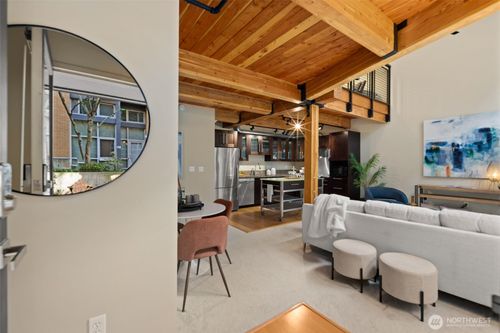 apt-121-530 Broadway E, Seattle, WA, 98102-5098 | Card Image